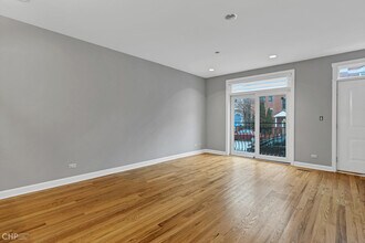 1414 W Superior St in Chicago, IL - Building Photo - Building Photo