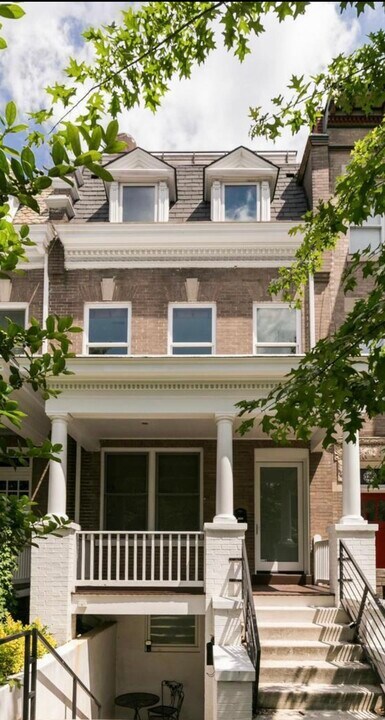 1207 Lamont St NW, Unit 2 in Washington, DC - Building Photo