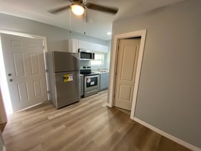 1825 14th Ave in Vero Beach, FL - Building Photo - Building Photo
