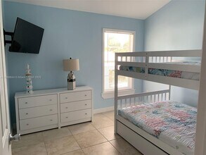 1013 Snapper Ln in Key Largo, FL - Building Photo - Building Photo