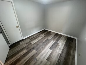 1206 Parker St in Columbia, TN - Building Photo - Building Photo