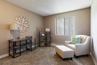 Sedona Ridge in Albuquerque, NM - Building Photo - Interior Photo