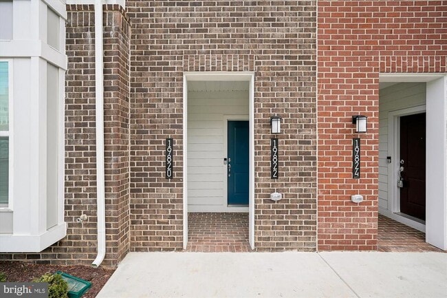 property at 19820 Lavender Dust Sq