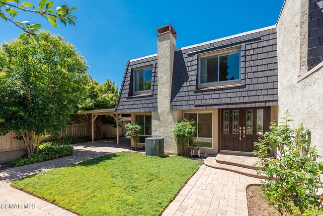 property at 1520 Redwood Cir