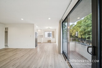 7548 Hampton Ave in West Hollywood, CA - Building Photo - Building Photo