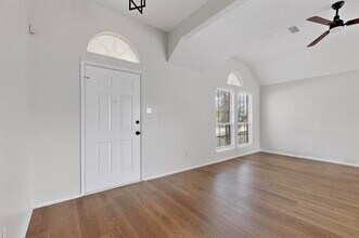 2864 Hampshire Ln in Rockwall, TX - Building Photo - Building Photo