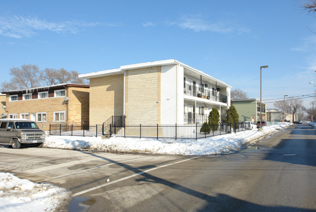 3001 Prairie St in Franklin Park, IL - Foto de edificio - Building Photo