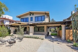 1812 N Kenmore Ave in Los Angeles, CA - Building Photo