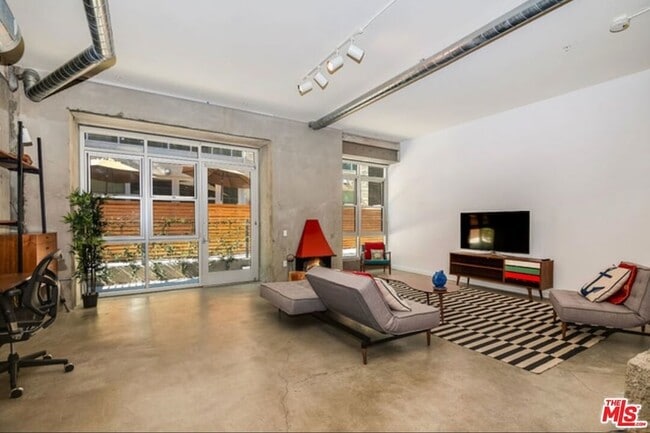 property at 527 Molino St