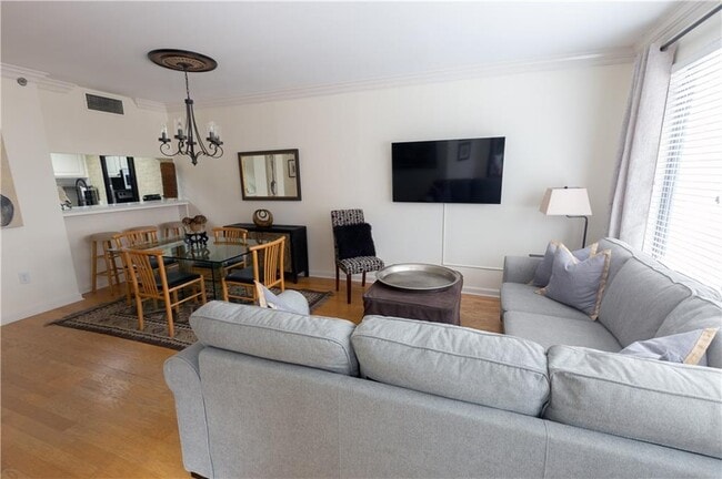 3481 Lakeside Dr NE in Atlanta, GA - Building Photo - Building Photo