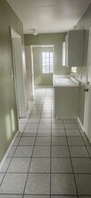 5829 1/2 Cimarron St in Los Angeles, CA - Building Photo - Building Photo