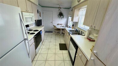 17831 SE 96th Ave in the Villages, FL - Building Photo - Building Photo