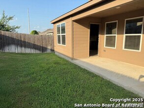 232 Stevens Summit in New Braunfels, TX - Building Photo - Building Photo