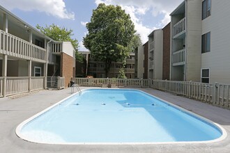 The Courtyard on Randolph in Champaign, IL - Building Photo - Other