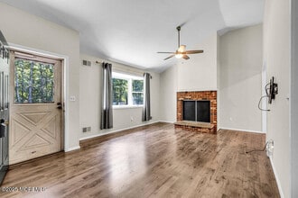 10 Bowman Rd in Jackson Township, NJ - Building Photo - Building Photo