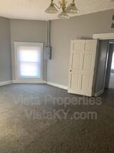 514 W Oak St-Unit -Apt. 4 in Louisville, KY - Building Photo - Building Photo