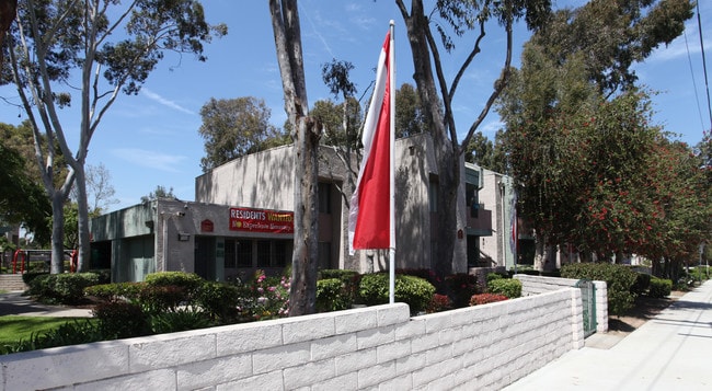 San Gabriel Villa in Rosemead, CA - Foto de edificio - Building Photo