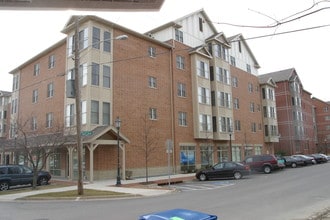 Thorngate in Roselle, IL - Building Photo - Building Photo