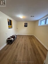 207 Lawrence Ave in Richmond Hill, ON - Building Photo - Building Photo