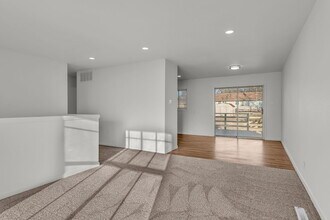 3112 SW Grand Ct in Topeka, KS - Building Photo - Building Photo