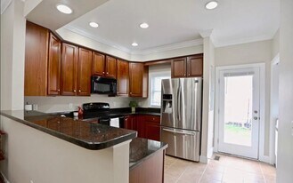 250 E Delaware Ave in Southern Pines, NC - Building Photo