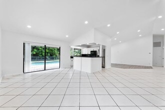9718 Lancaster Pl in Boca Raton, FL - Building Photo - Building Photo