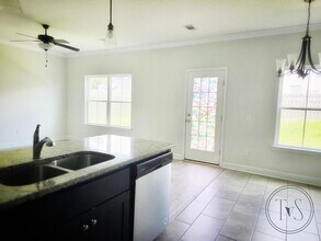 532 Fairview Cir in Hinesville, GA - Building Photo - Building Photo