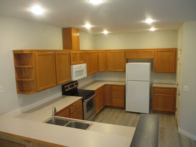 14002 95th Ave NW in Gig Harbor, WA - Building Photo - Building Photo