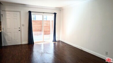 1728 S Robertson Blvd in Los Angeles, CA - Building Photo - Building Photo