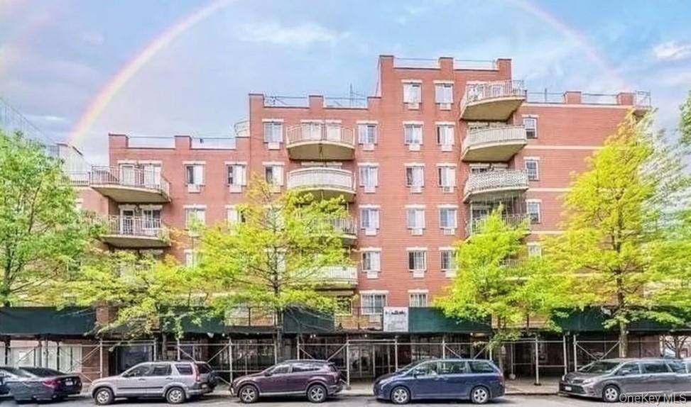 35-06 Leavitt St in Queens, NY - Building Photo