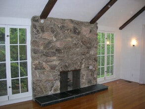 8549 Clifton Wy in Beverly Hills, CA - Building Photo - Building Photo