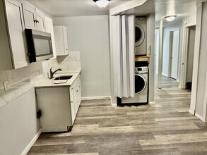 112 Peabody St in West Haven, CT - Building Photo - Building Photo