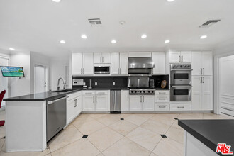 16221 Elisa Pl in Los Angeles, CA - Building Photo - Building Photo