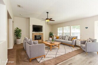 11390 Emma Oaks Ln in Jacksonville, FL - Building Photo - Building Photo