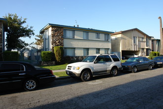 2114-2118 W El Segundo Blvd in Gardena, CA - Building Photo - Building Photo