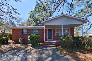 1934 Wayne Ln in Fayetteville, NC - Building Photo