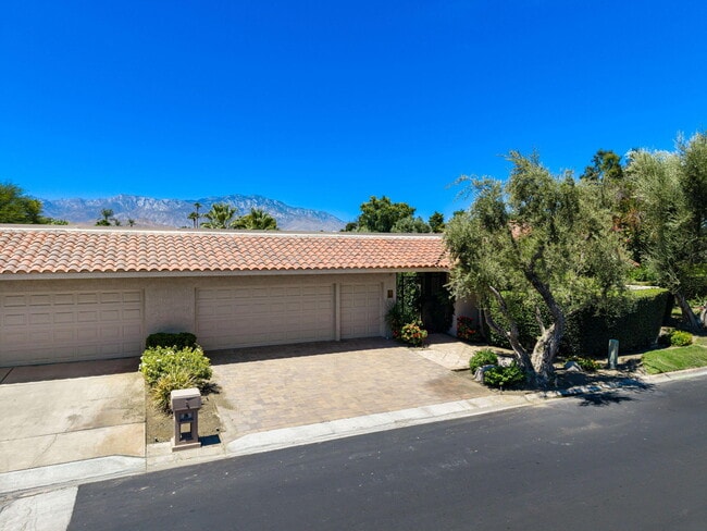 5 Stanford Dr in Rancho Mirage, CA - Building Photo - Building Photo