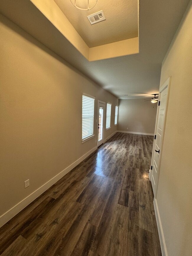 665 The Cottages in Godley, TX - Building Photo - Building Photo