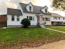 293 Bear Hill Rd in Loudon, NH - Building Photo