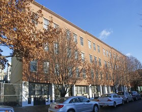 Ten Eyck & Maujer Street Apartments in Brooklyn, NY - Foto de edificio - Building Photo