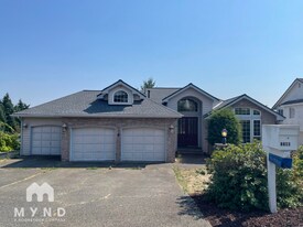 6613 46th Ave Ct E in Tacoma, WA - Building Photo