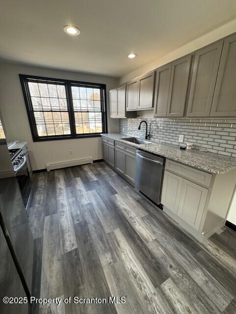 901 N Valley Ave in Olyphant, PA - Building Photo - Building Photo