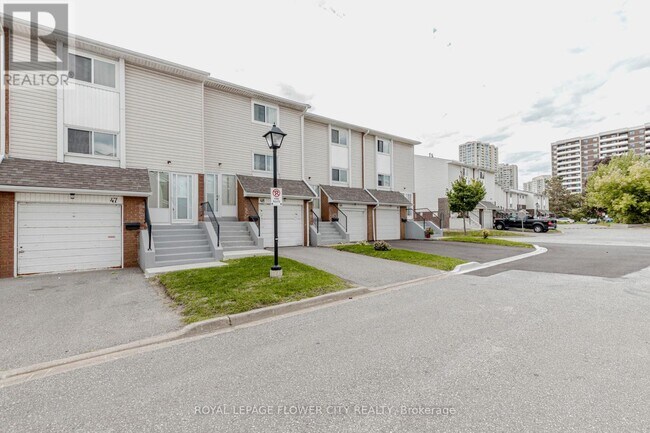 47 Franklin Ct in Brampton, ON - Building Photo - Building Photo