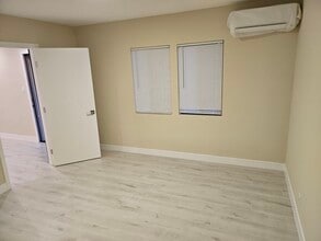 2019 W Victory Blvd in Burbank, CA - Building Photo - Building Photo