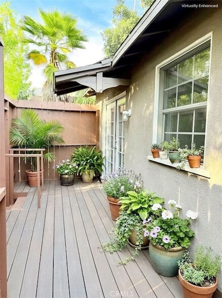 property at 1542 E Woodbury Rd