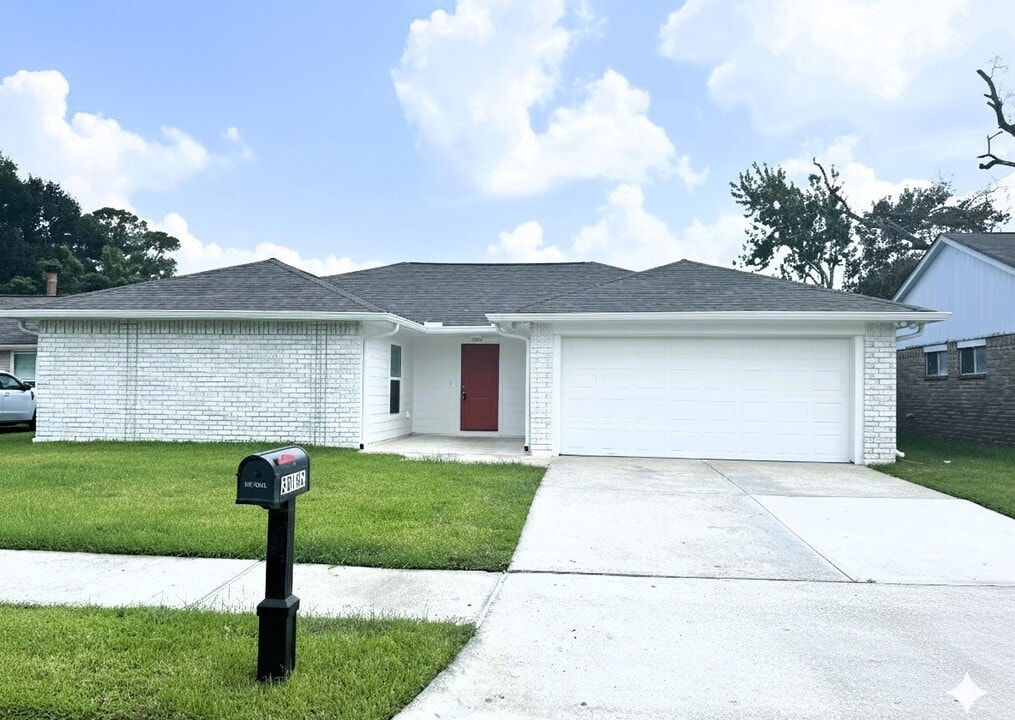 20102 Chipplegate Ln in Humble, TX - Building Photo