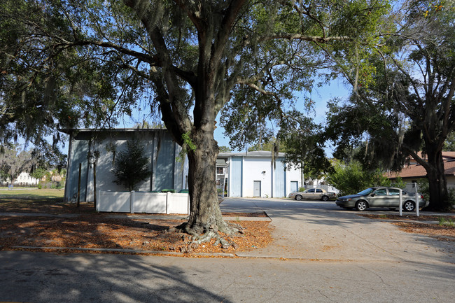 655 Avenue B SW in Winter Haven, FL - Building Photo - Building Photo