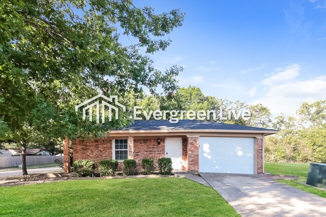 property at 1501 Shady Ln