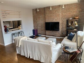 309 S Franklin St in Syracuse, NY - Building Photo - Building Photo