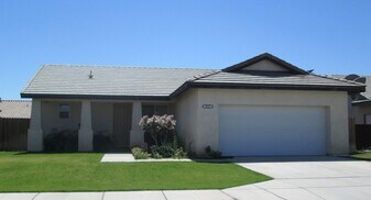 612 Sunrise Ct in Imperial, CA - Building Photo